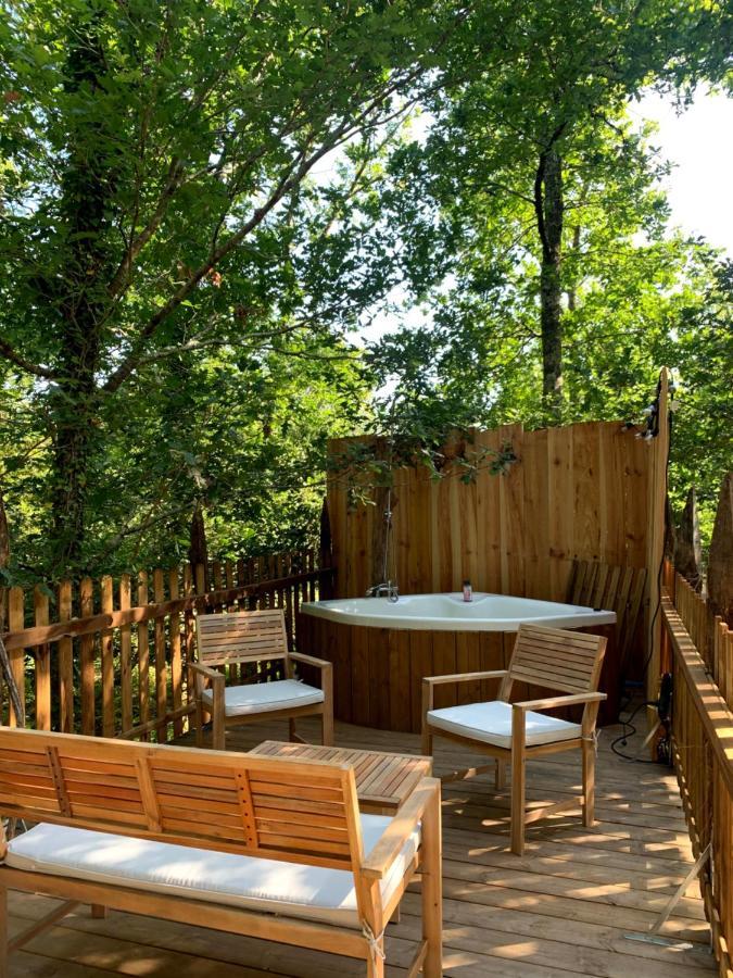 Magic Roof Top Bus With Big Bath In The Tree Forest! Mimizan Exterior photo
