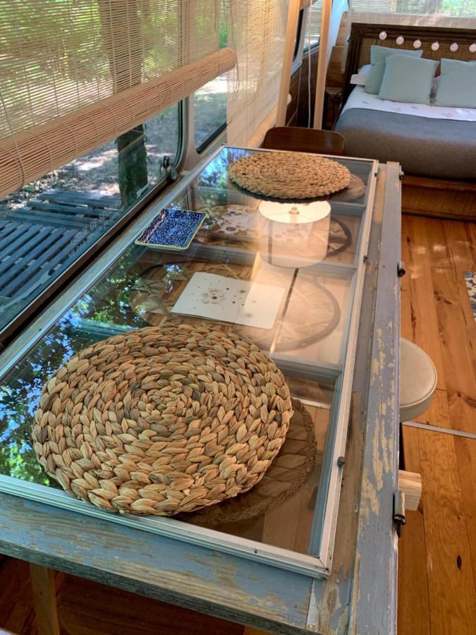 Magic Roof Top Bus With Big Bath In The Tree Forest! Mimizan Exterior photo