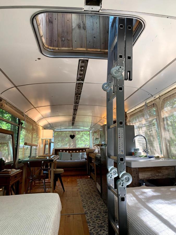 Magic Roof Top Bus With Big Bath In The Tree Forest! Mimizan Exterior photo