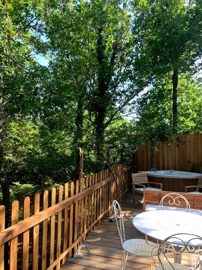 Magic Roof Top Bus With Big Bath In The Tree Forest! Mimizan Exterior photo